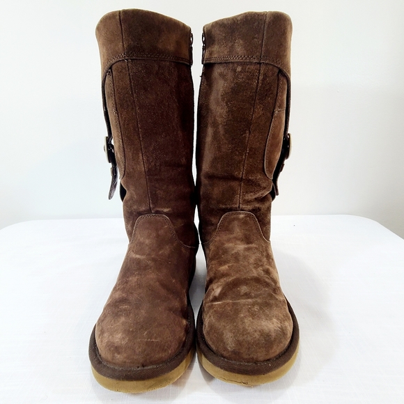 Ugg Zip Boots - Picture 3 of 5